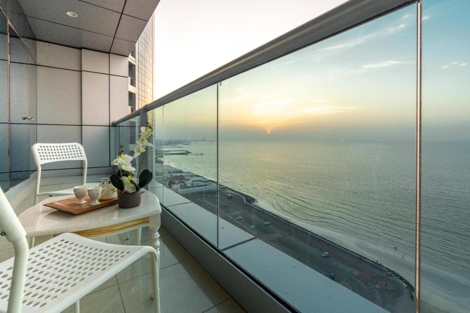 Ocean View Luxury Apartment